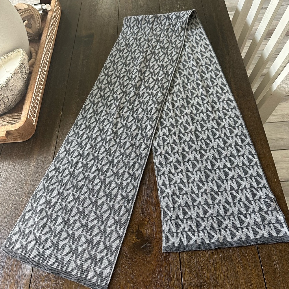 Michael Kors Gray and Black Scarf